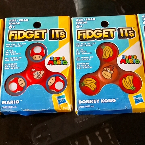 Nintendo Fidget Spinners - Picture 3 of 4
